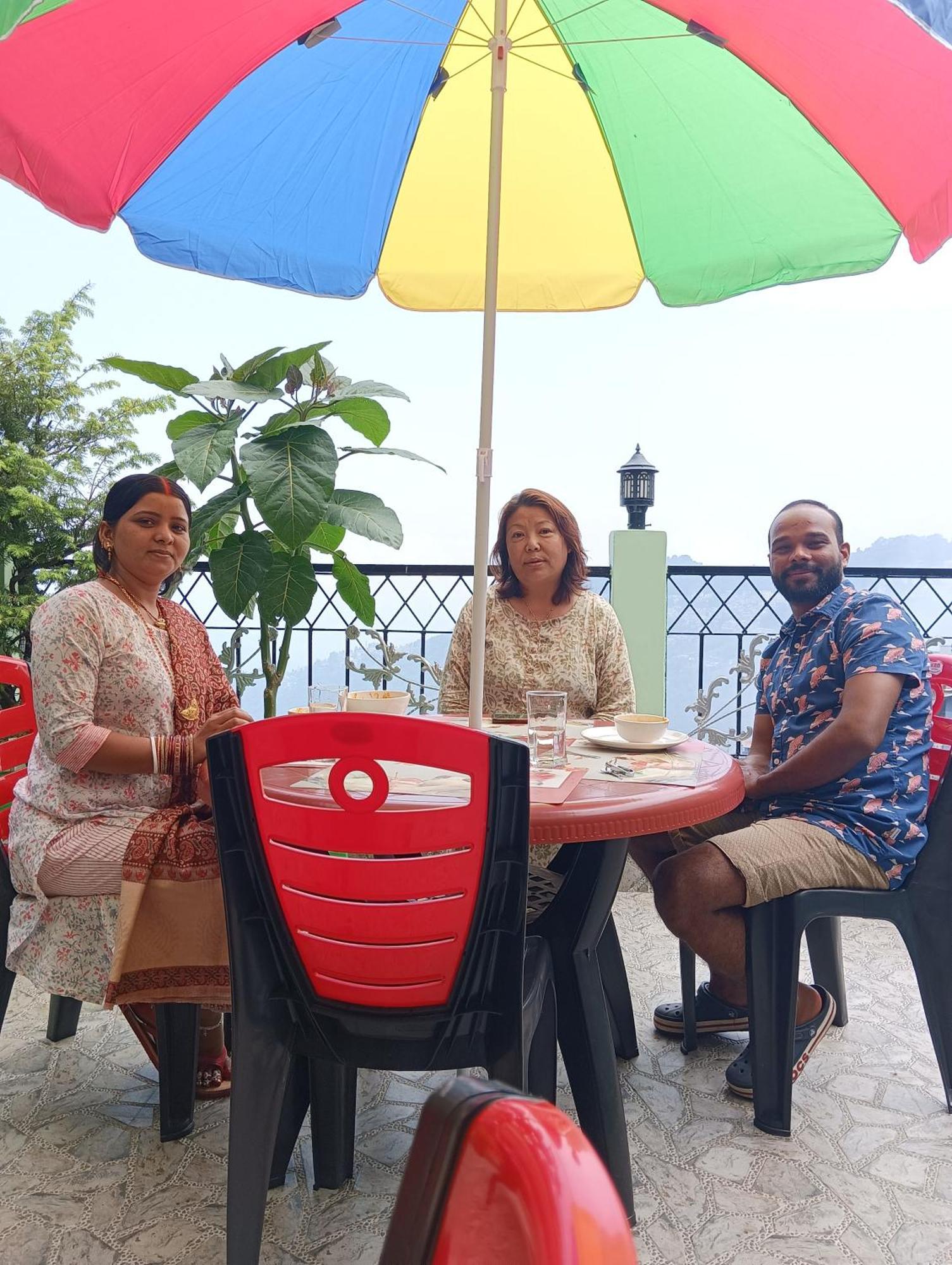 Dew Drops Guest House Νταρτζίλινγκ Εξωτερικό φωτογραφία