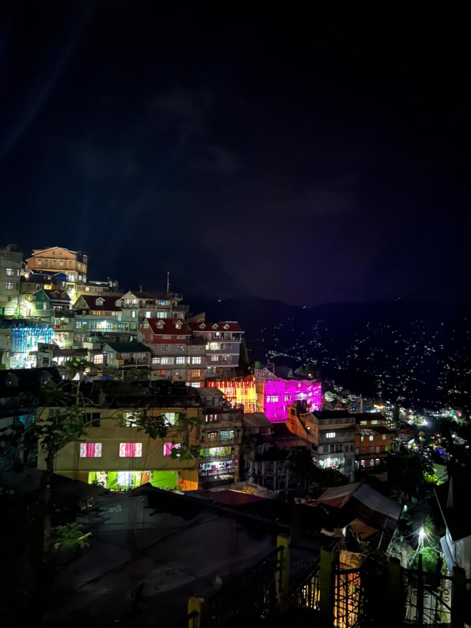 Dew Drops Guest House Νταρτζίλινγκ Εξωτερικό φωτογραφία