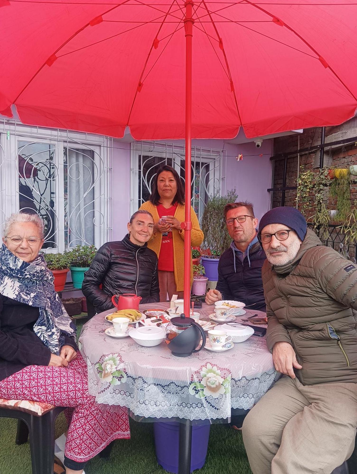 Dew Drops Guest House Νταρτζίλινγκ Εξωτερικό φωτογραφία